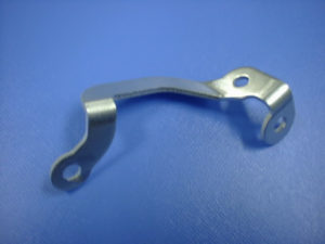 車載用アルミバスバーへのスズメッキ（8cm×4cm）